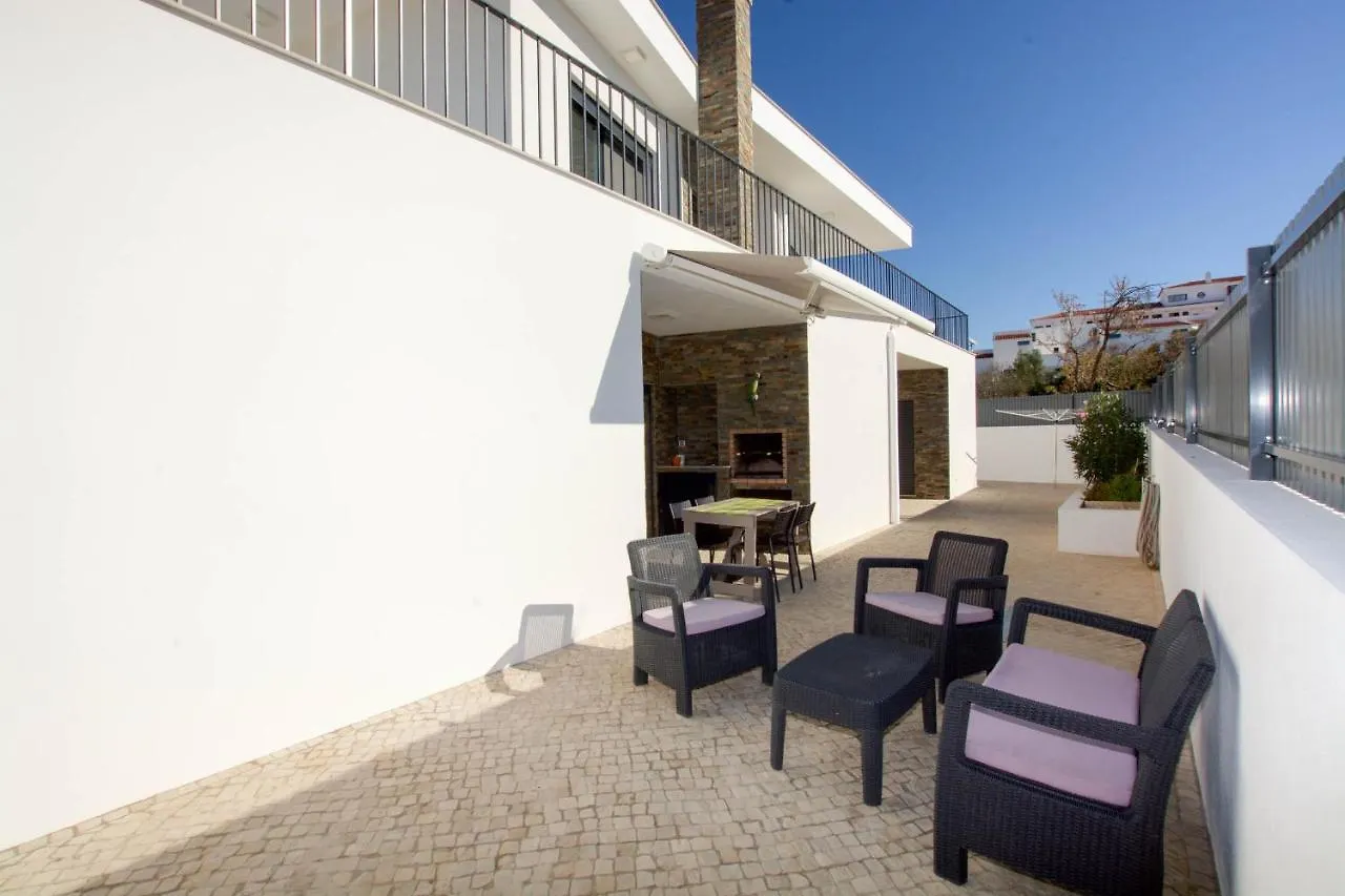 Alto Da Colina - Vila Moderna E Espacosa - Top Localizacao Pêra Willa